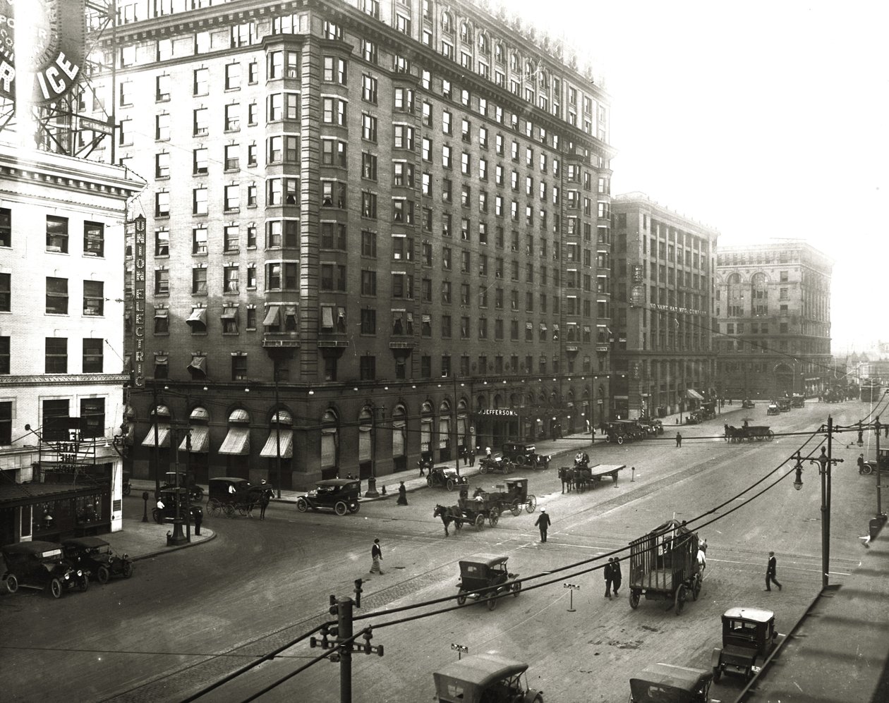 Jefferson Hotel and Union Electric Buildings at the Intersection of Twelfth and Locust Streets by Unknown