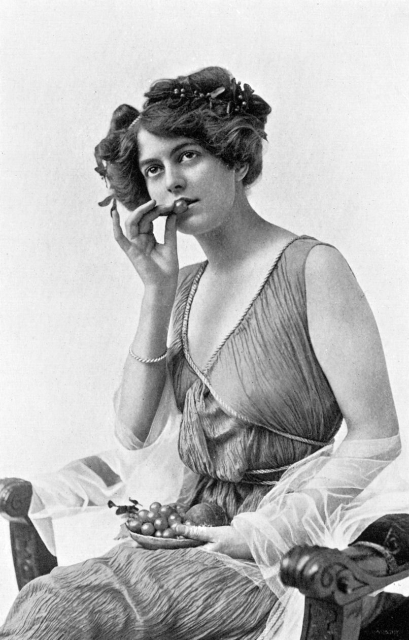 Irene Warren, 1908-1909 by Alfred Ellis and Walery