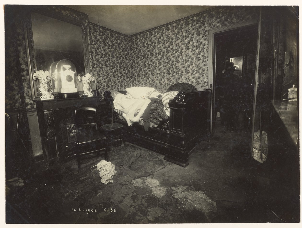 Crime of Passage of Post 17 by Alphonse Bertillon