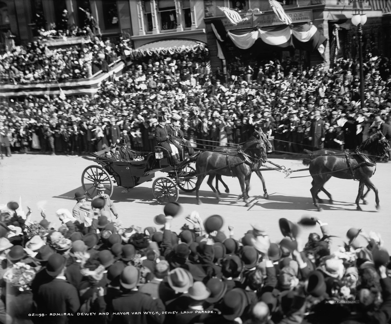 Admiral Dewey and Mayor Van Wyck, Dewey Land Parade by Detroit Publishing Co.