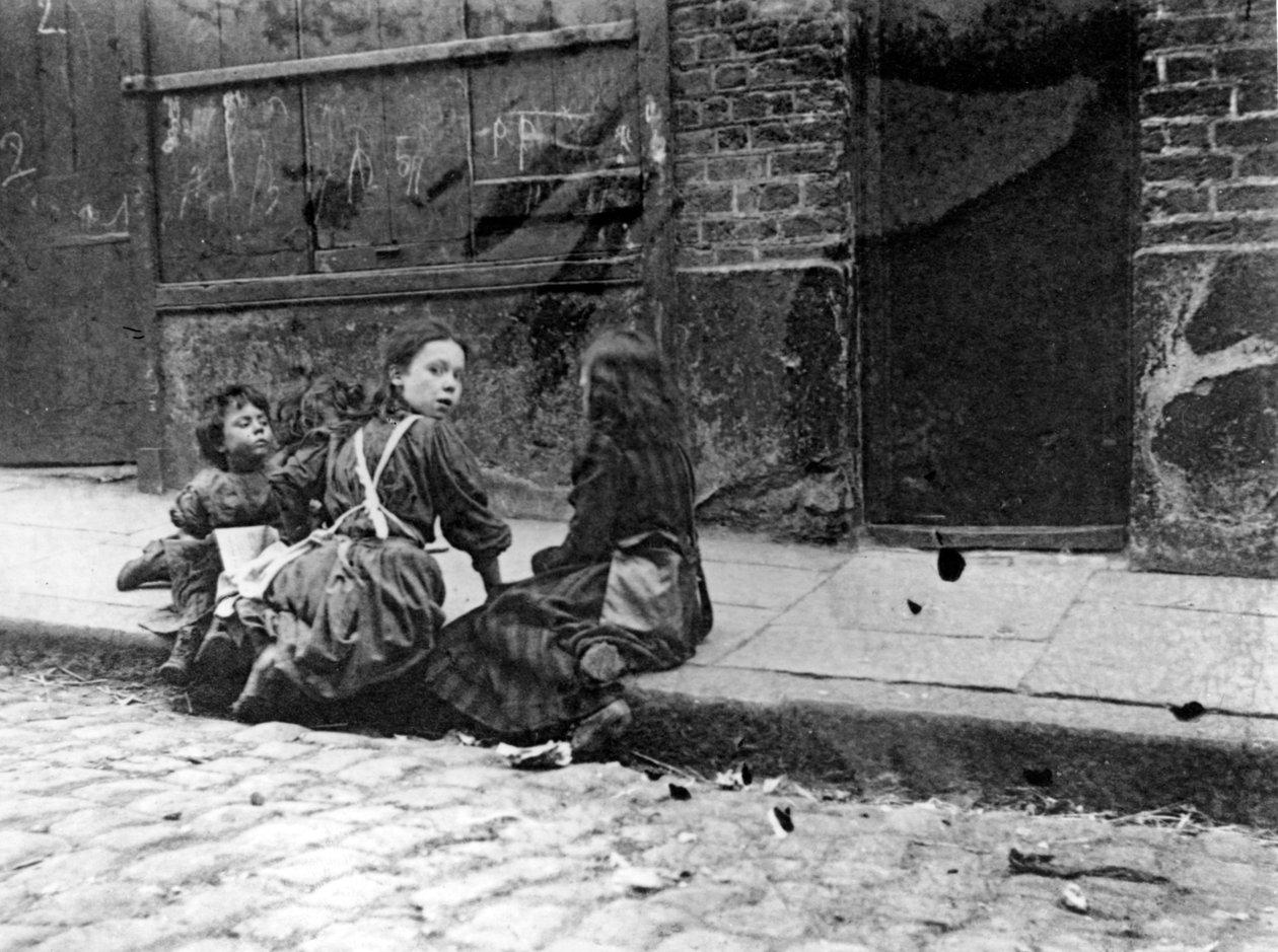 London Slums, Twine Court by English School