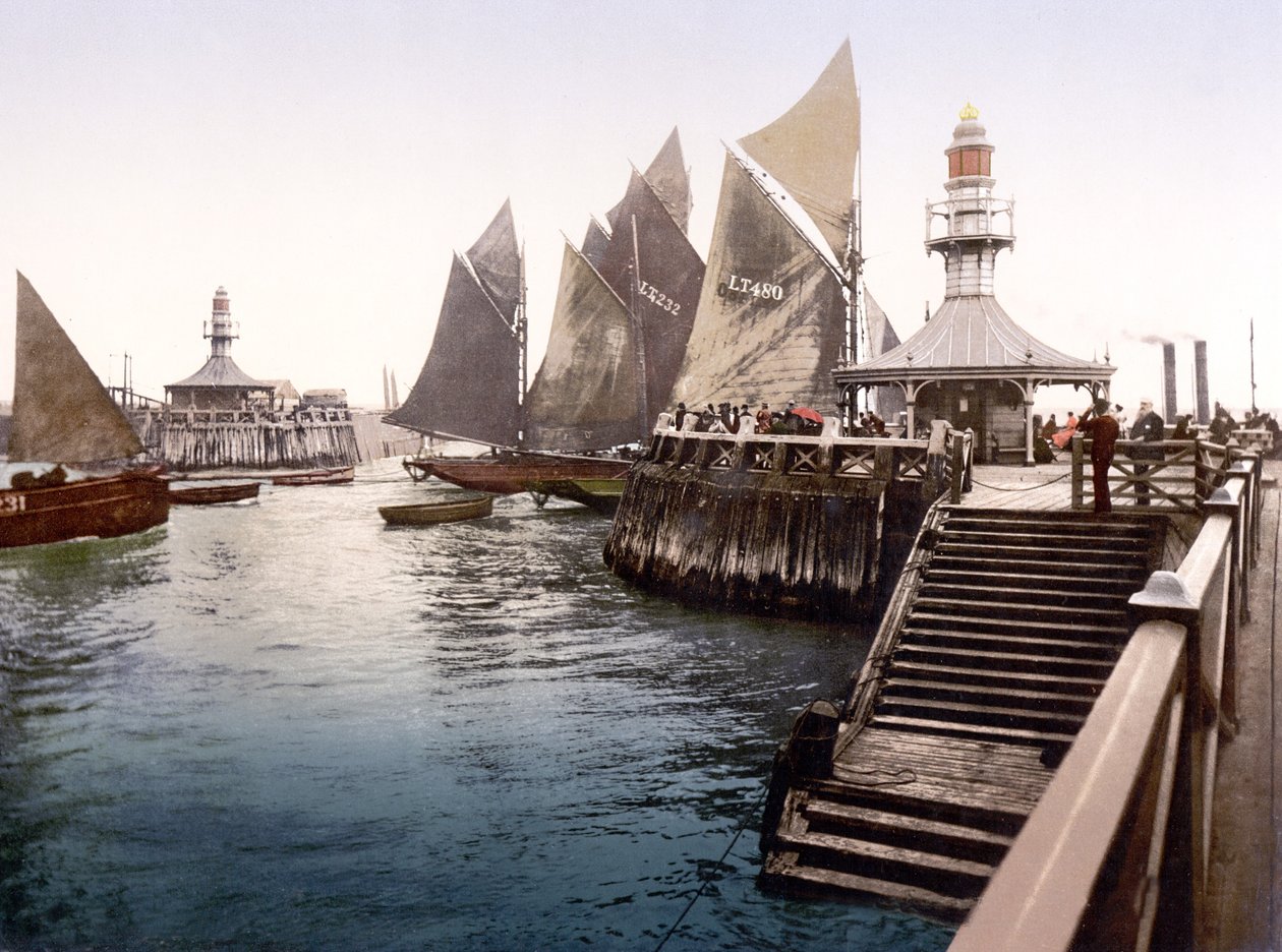 Pier Head II, Lowestoft by English School