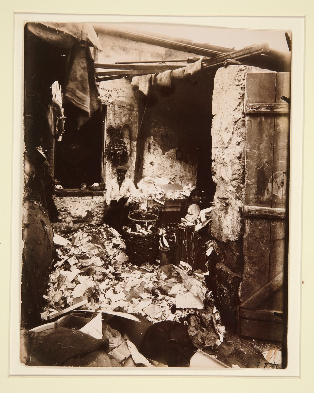 Porte by Eugène Atget