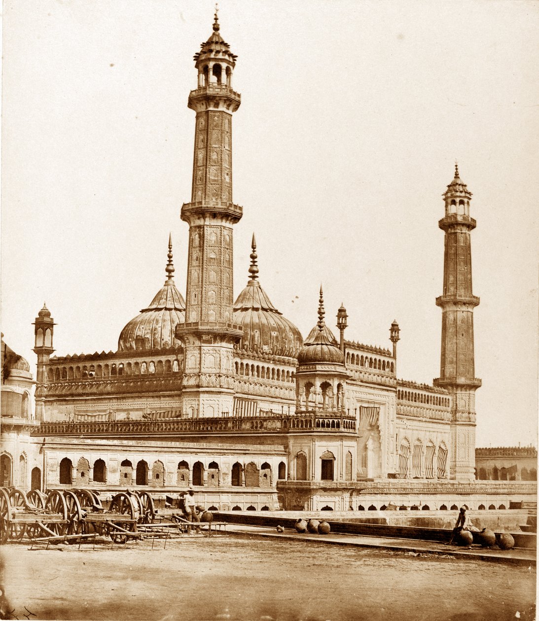 Mosque inside Asophoo Dowlahs Emambara, Lucknow by Felice Beato