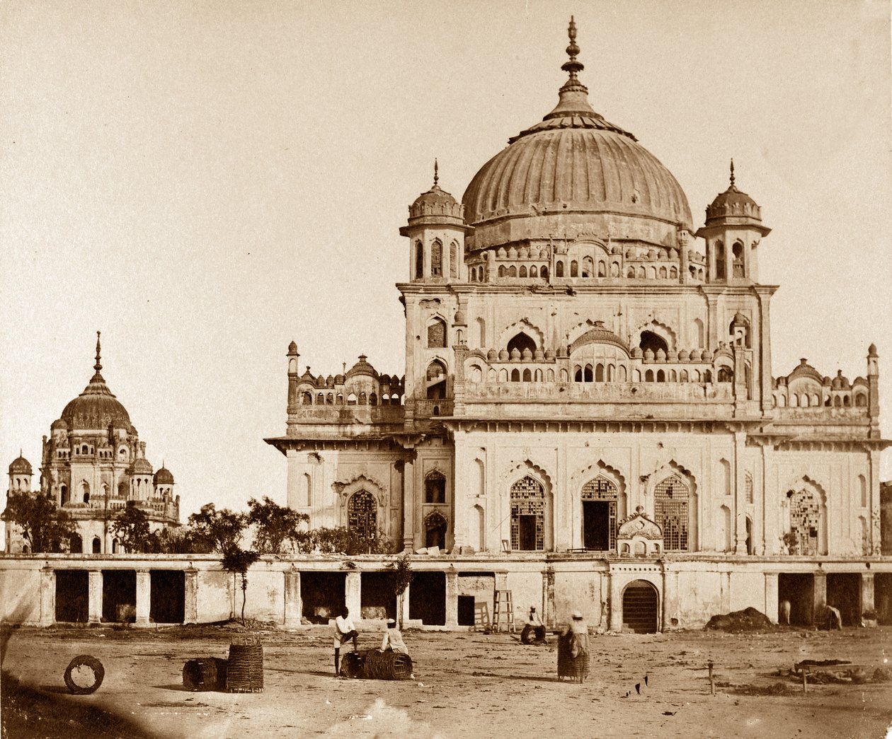 Small Mosque in the Kaiserbagh, Lucknow by Felice Beato