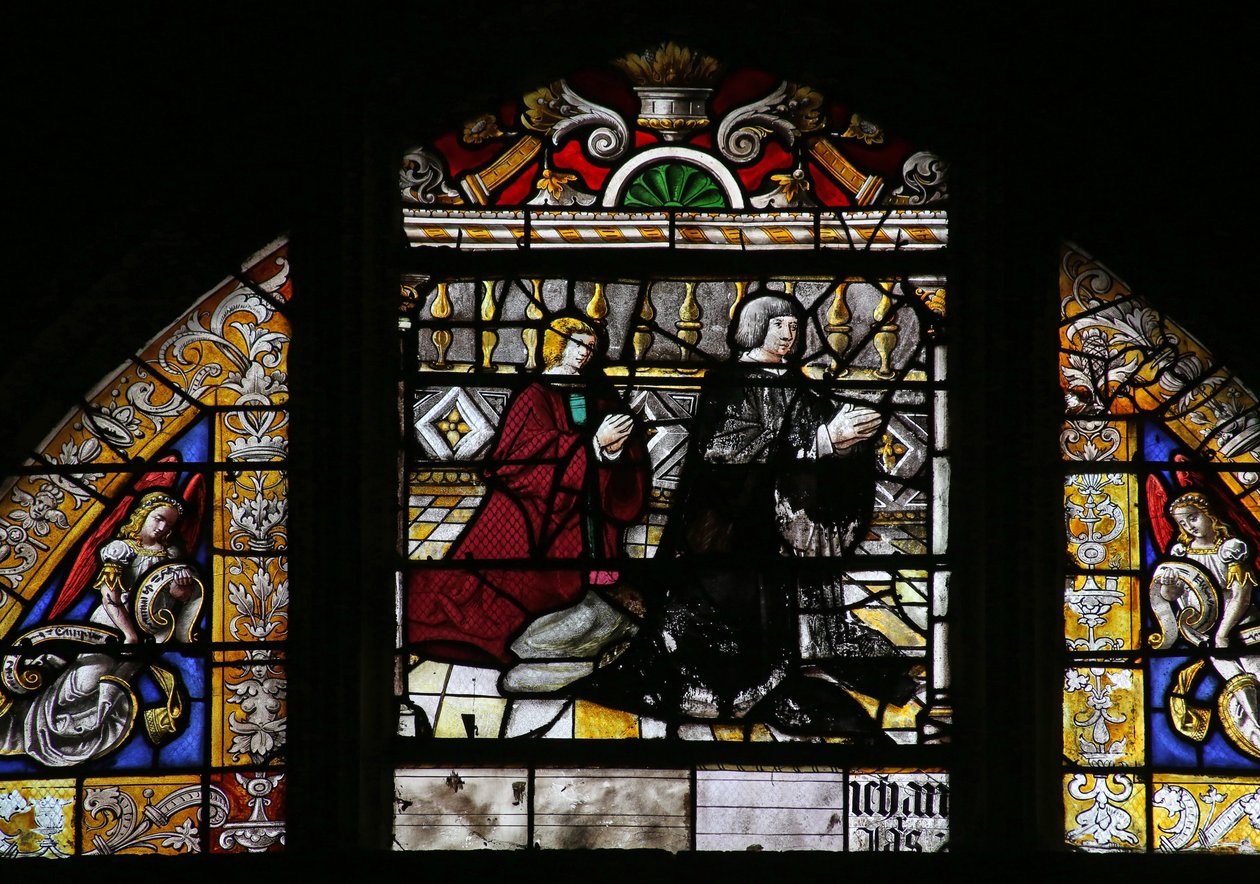 Window w10 depicting donors by French School