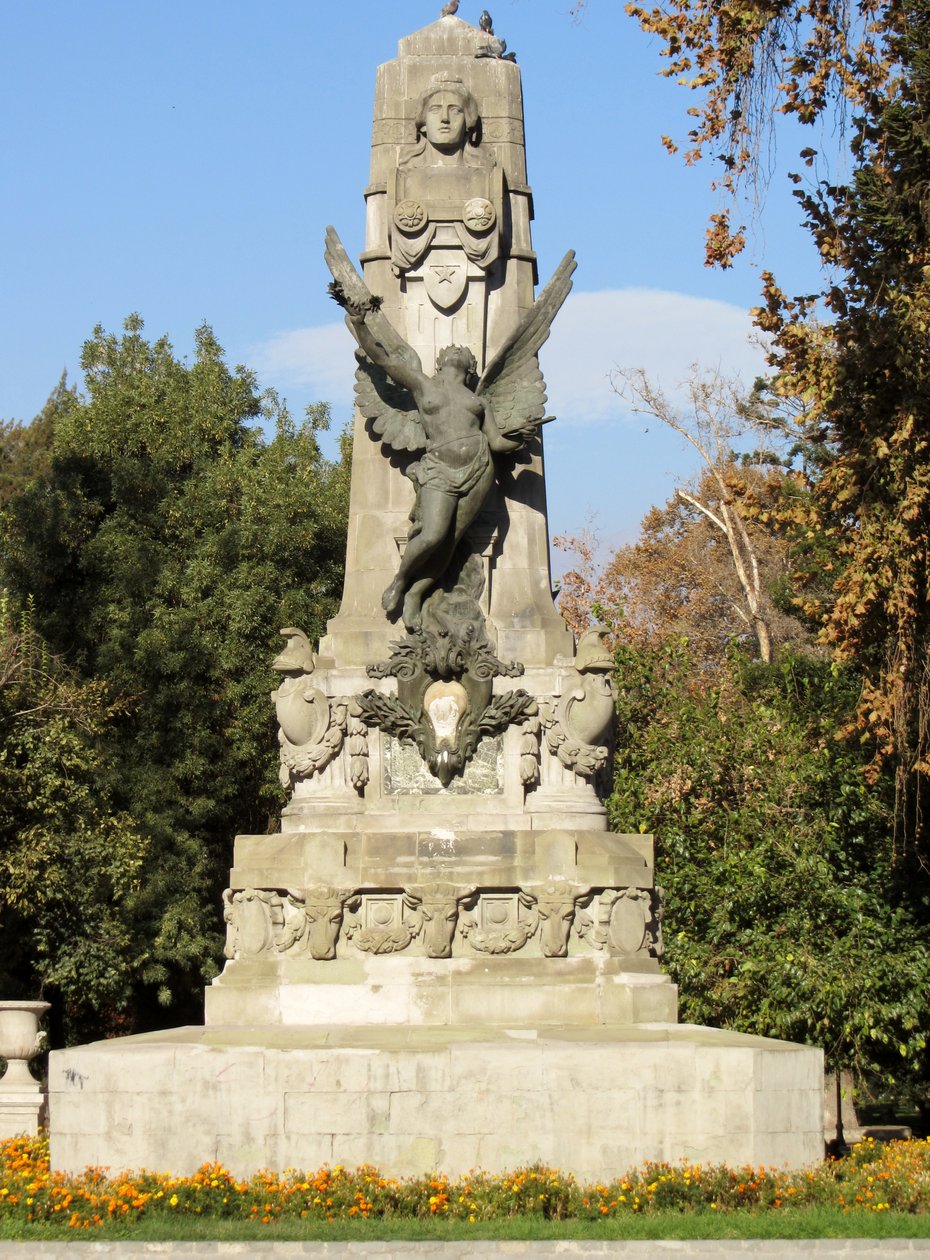 Monument to the Glory by Guillermo Cordova