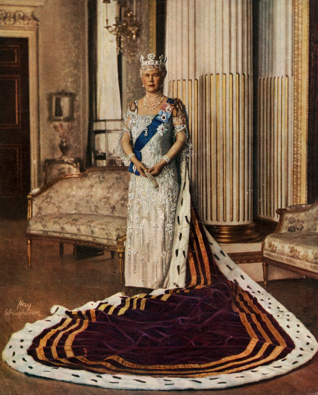 The Queen Mother by Hay Wrightson