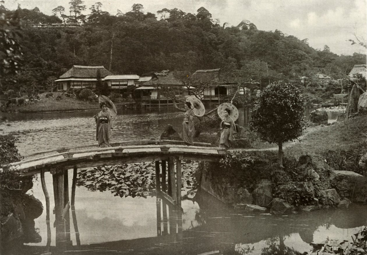 Hikone by Herbert Ponting