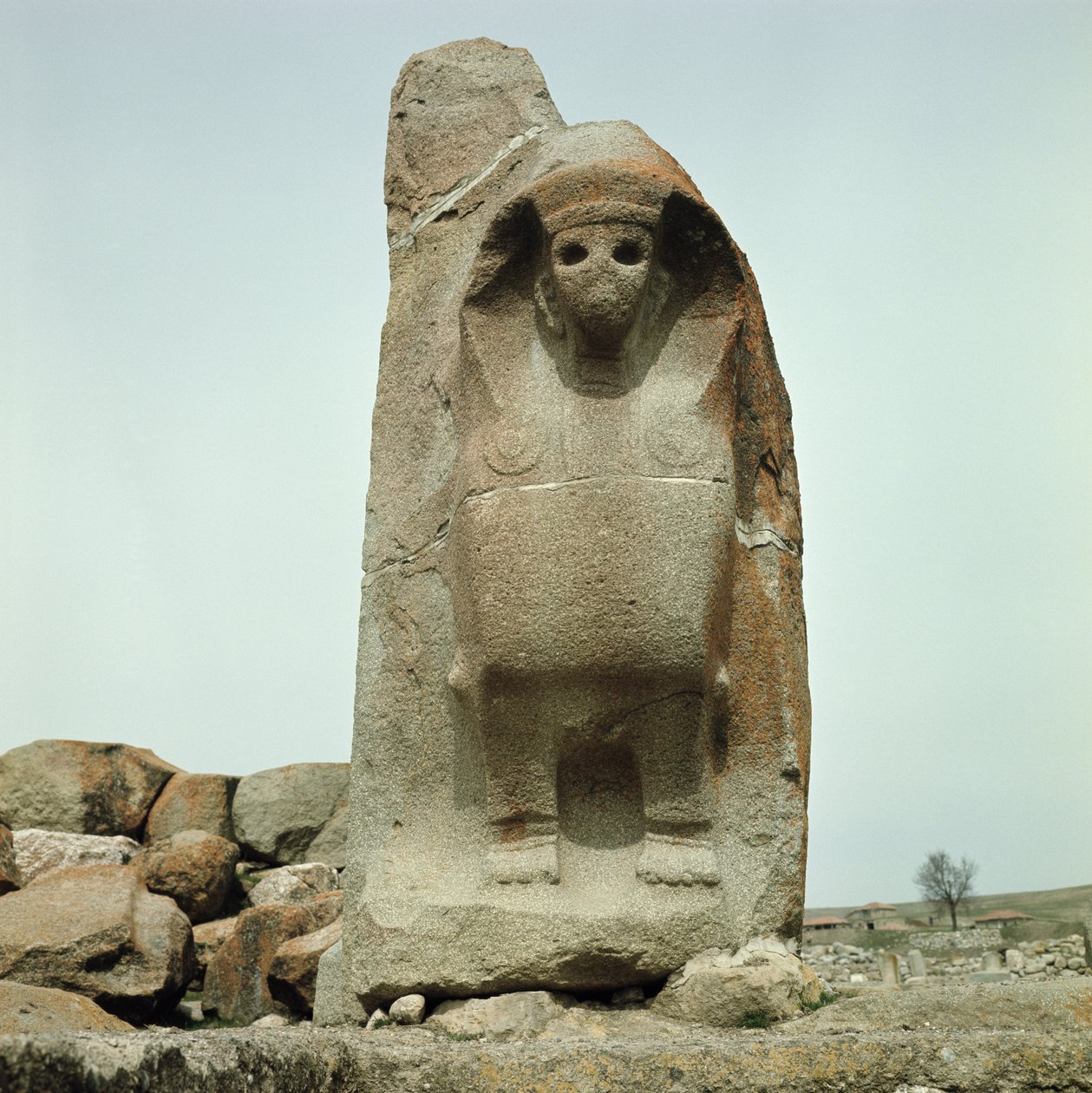 Gateway with carved Sphinx by Hittite