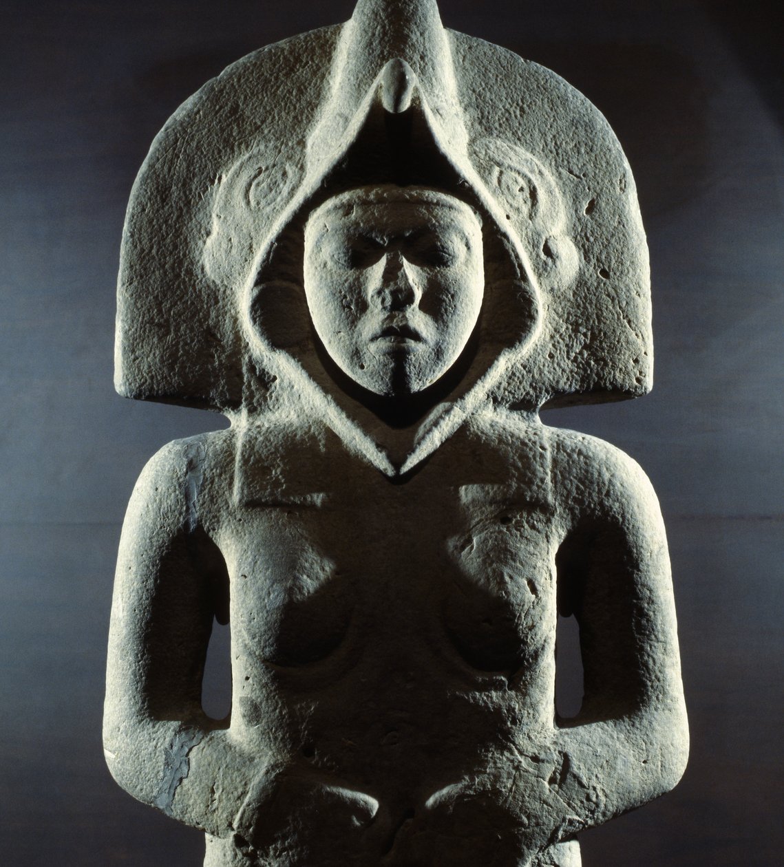 Sculpture of the goddess of fertility, from Tepetzintla, Mexico by Huaxtec