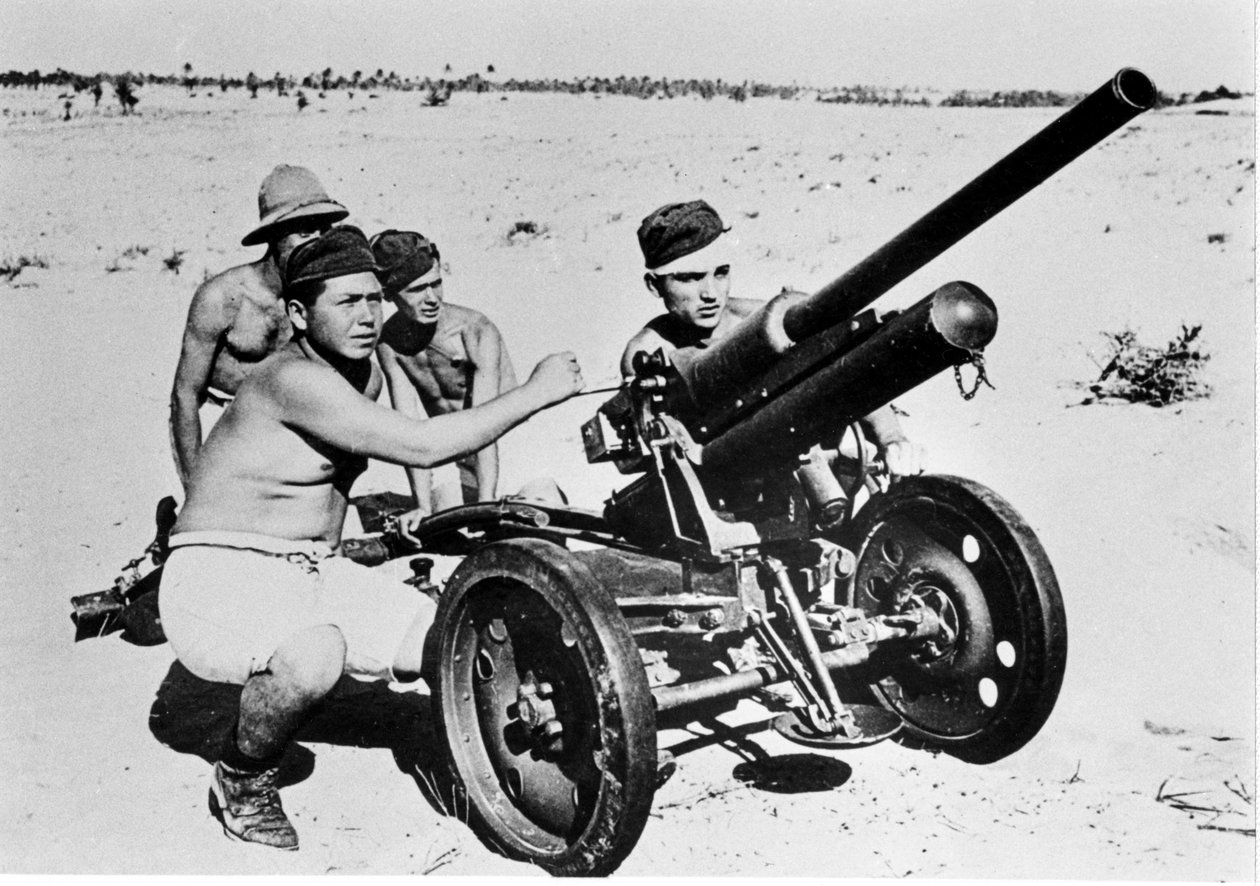 Italian antitank in the Libyan desert. 1941. by Italian Photographer