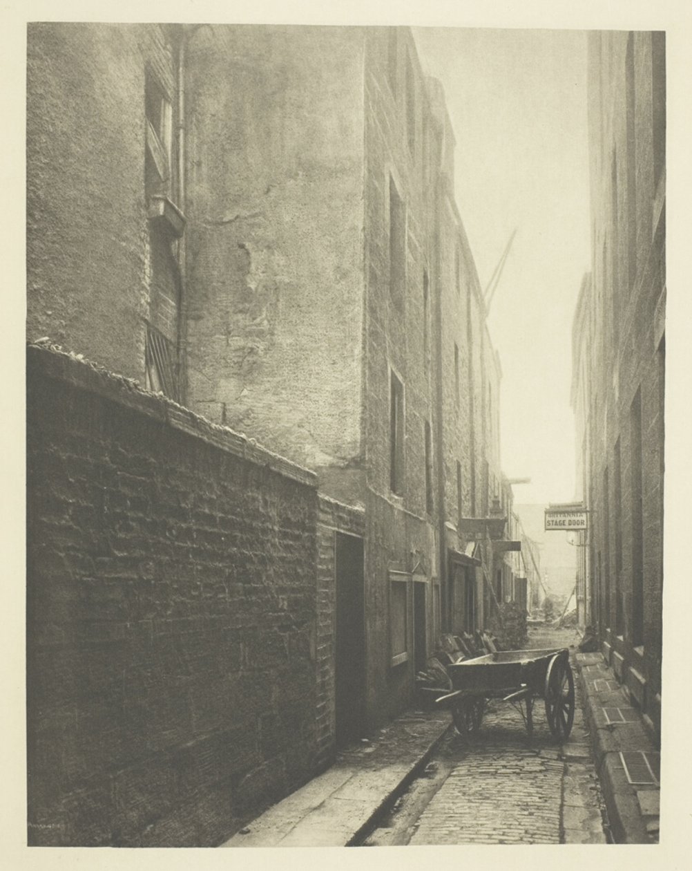 Back Wynd from Trongate by James Craig Annan