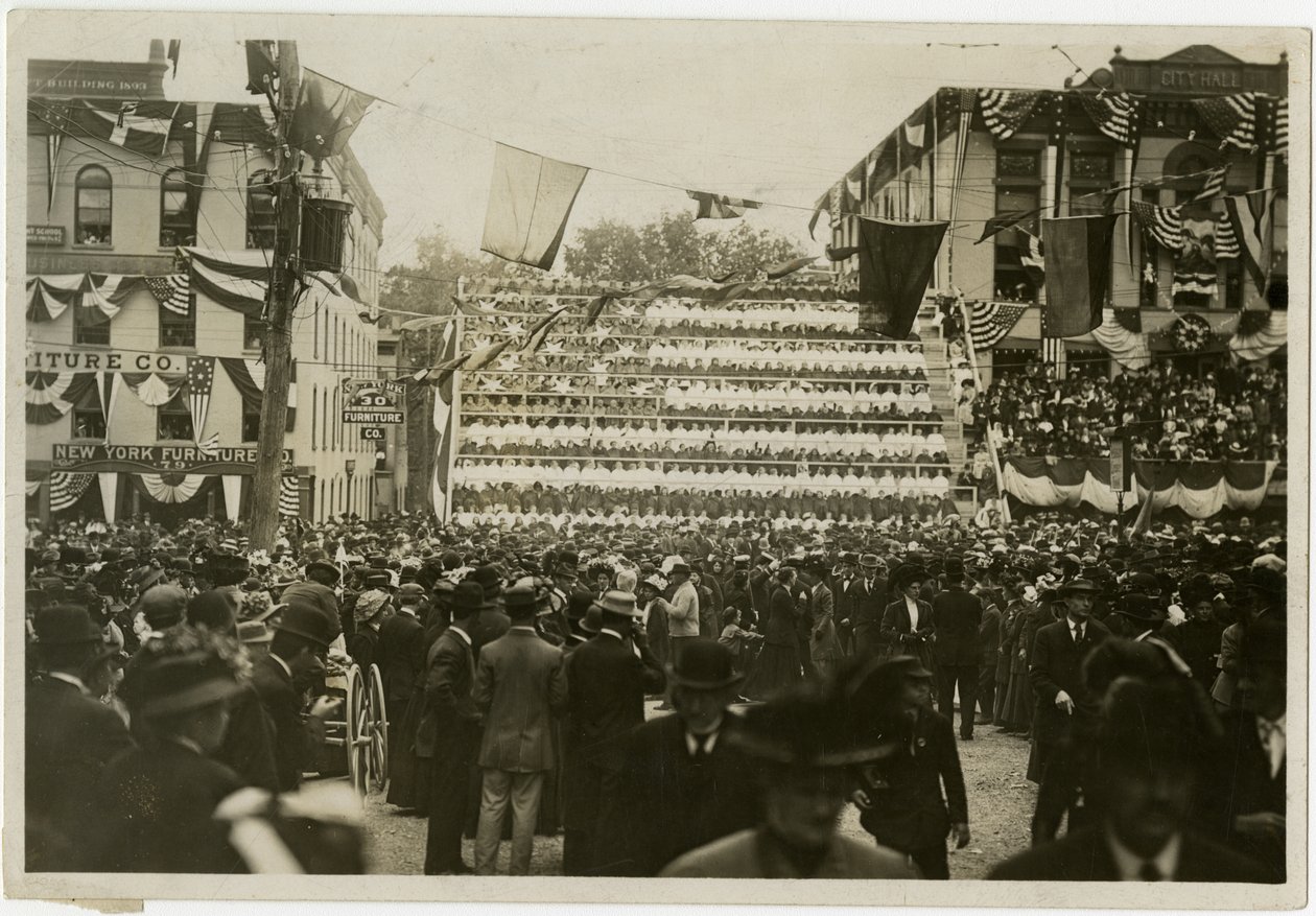 Newburgh: Living flag by Jessie Tarbox Beals