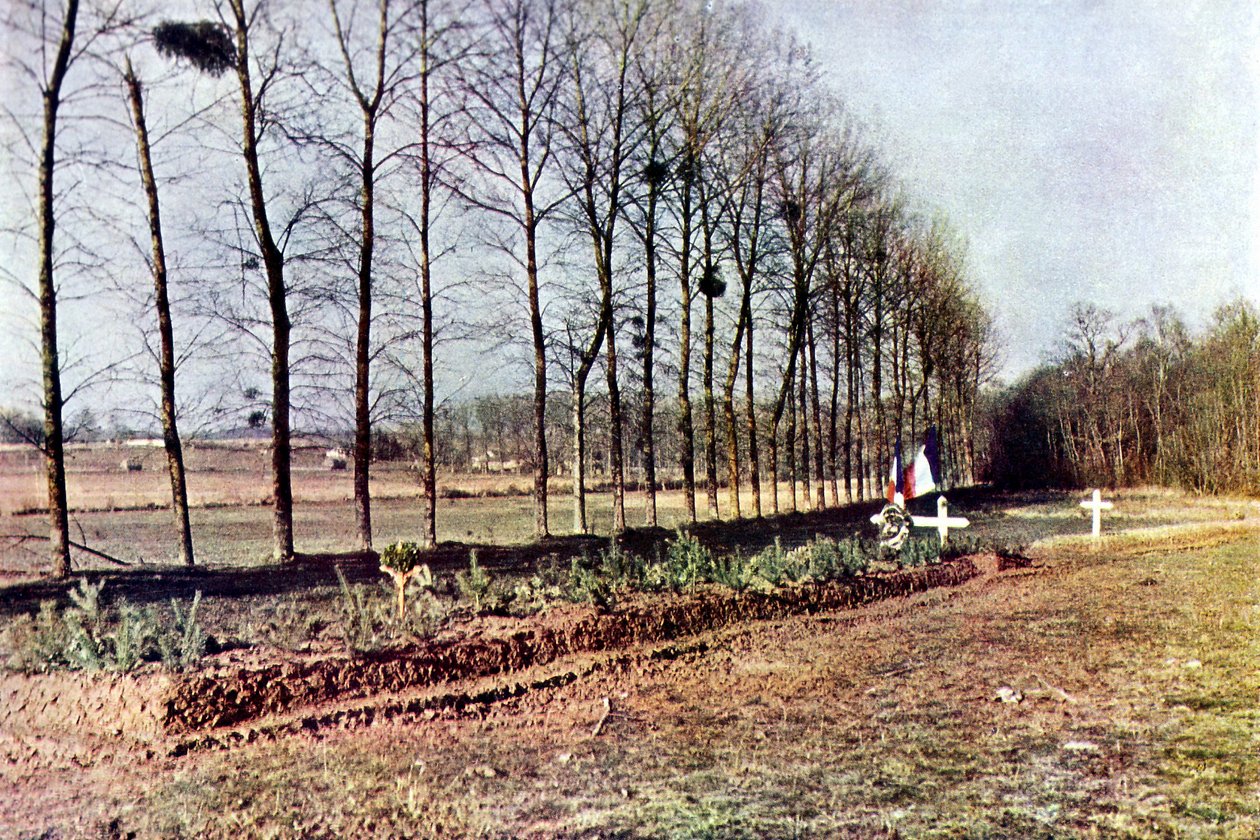 A Grave with a Number of French Soldiers Killed in Soisy-Bouy during the Battle of the Marne East of Paris, September 1914 by Jules Gervais Courtellemont