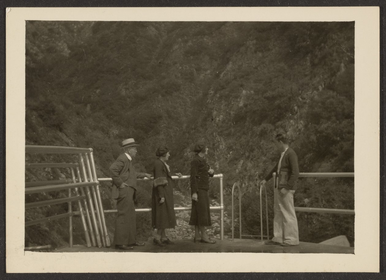 Group at Vista Point by Louis Fleckenstein