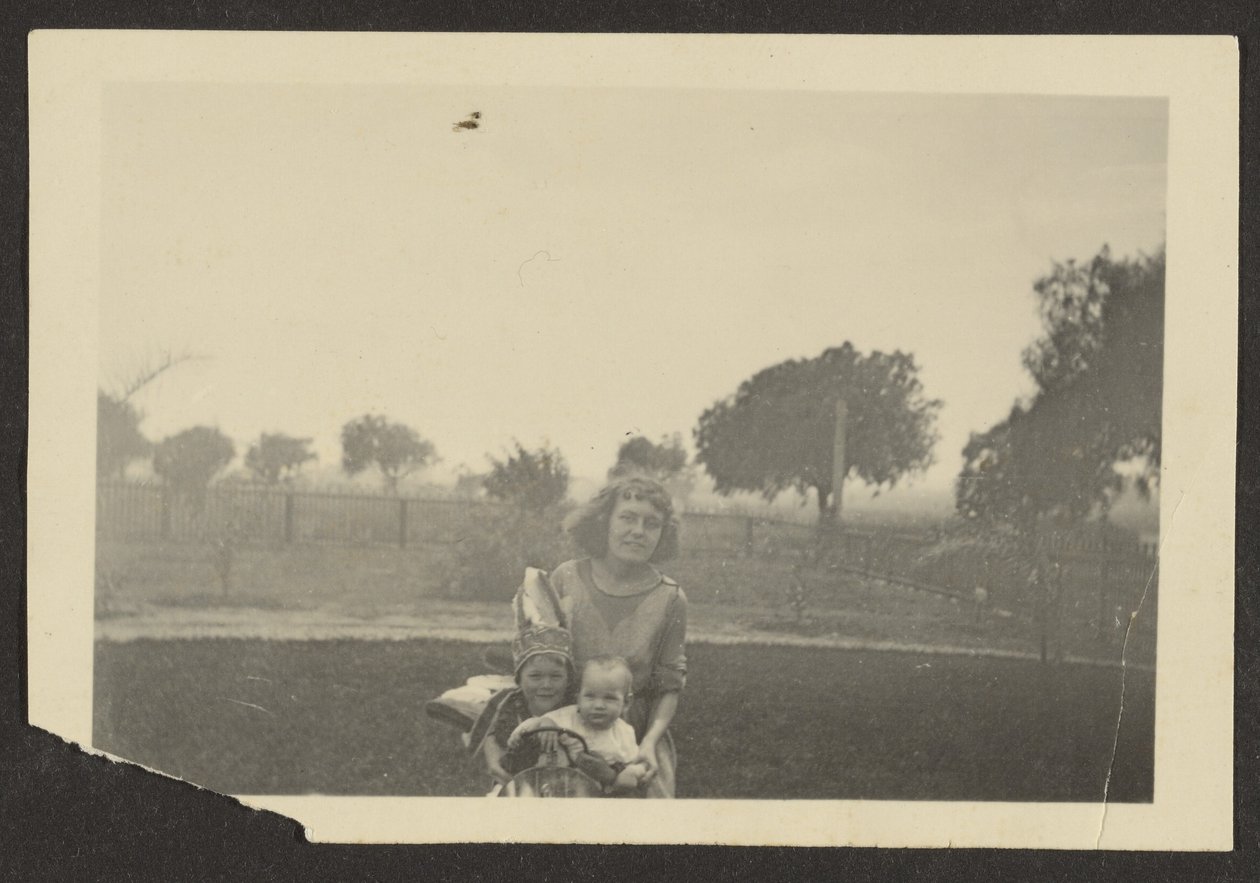Woman and Children by Louis Fleckenstein