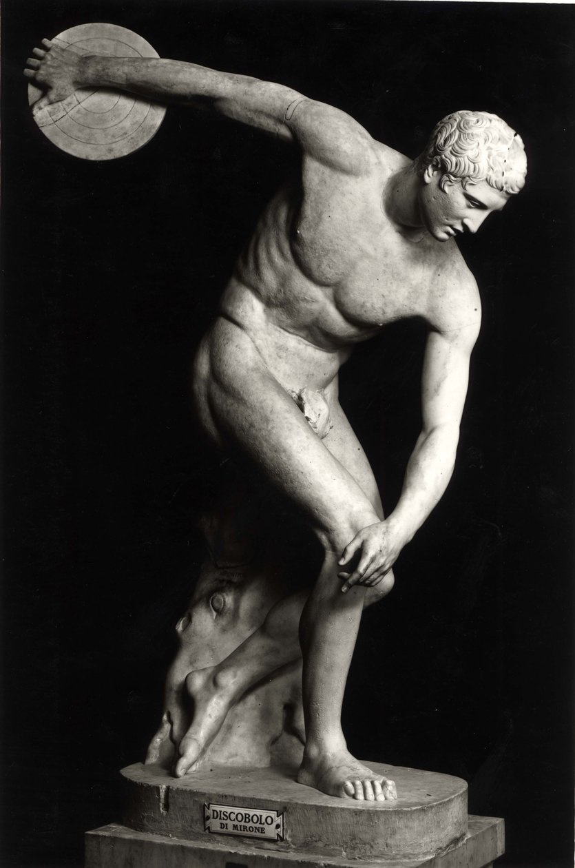 Discobolus, copy of a bronze original by Myron