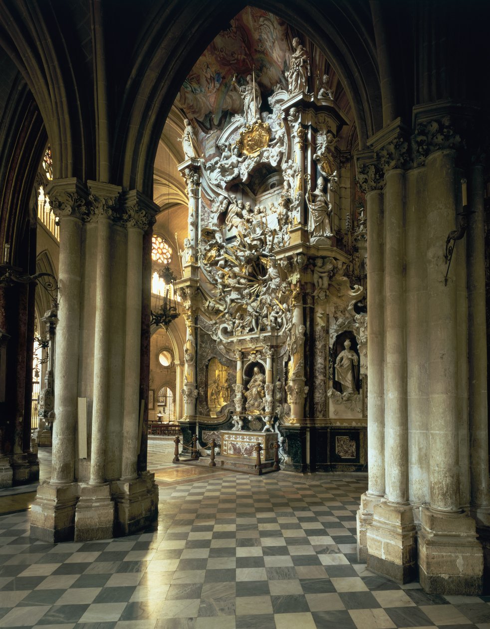 View of the Altar and the Transparente, c.1720 by Narciso Tome