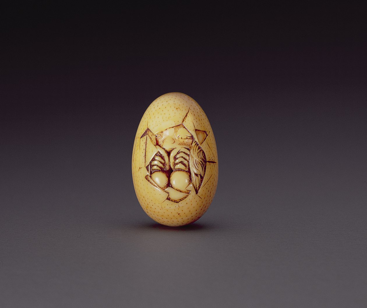Netsuke depicting a chick breaking out of a shell, c.1760-80 by Ogasawara Issai