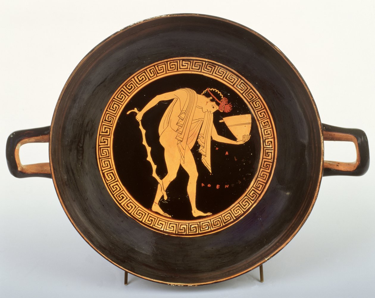 Attic Red-figure kylix, 500-480 BC by Onesimos Painter