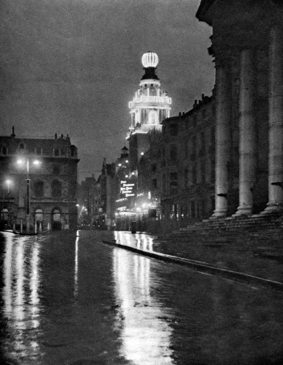 Wet Weather in Trafalgar Square, London by Paterson