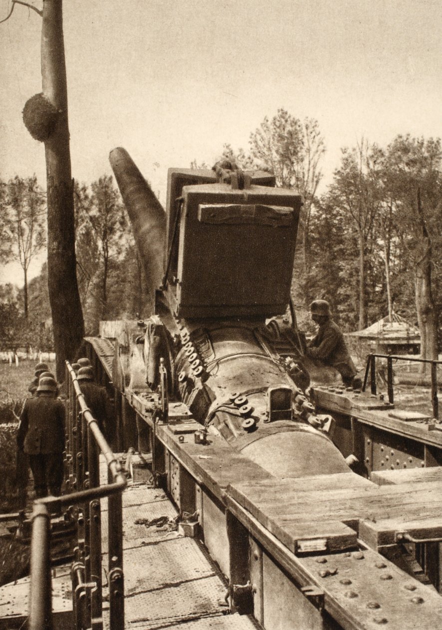 Fast Loading Rail Mounted Cannon by Photographer German