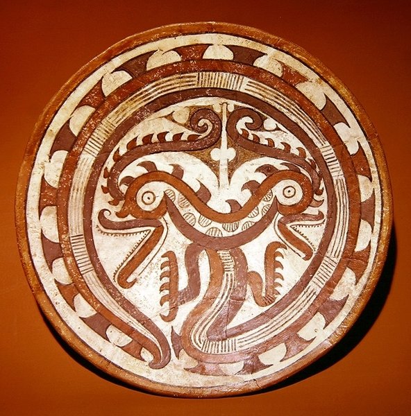 Plate depicting twin crocodile heads on a coiled serpent body, Late Cocle style by Pre Columbian Pre Columbian