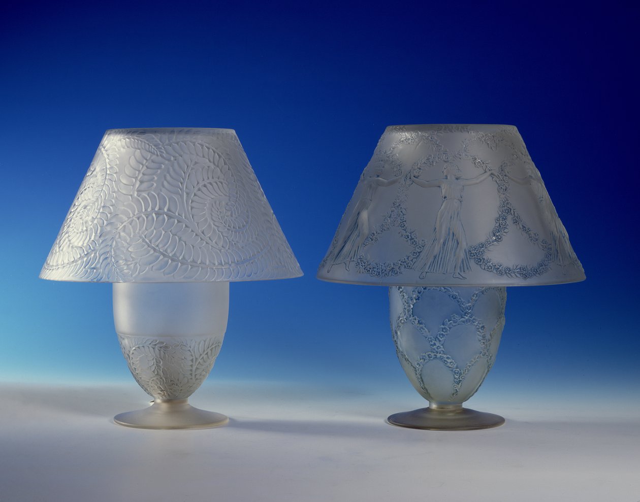 Feuillages Frosted Tables Lamps by Rene Jules Lalique