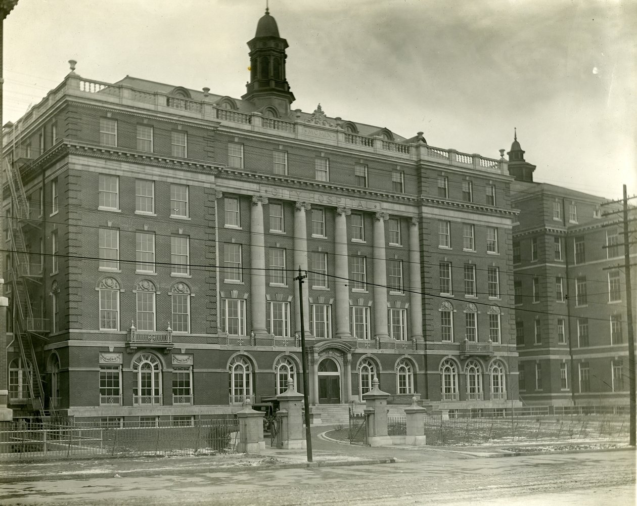 Main Building of City Hospital in 1910 by Richard Moore