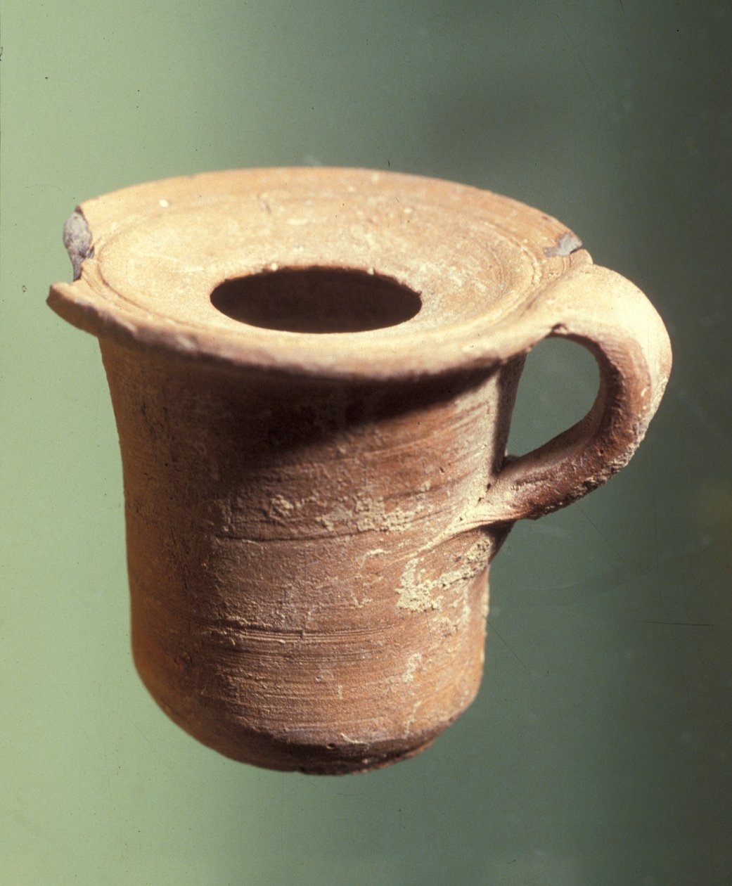 Ink Pot Found in Qumran by Roman
