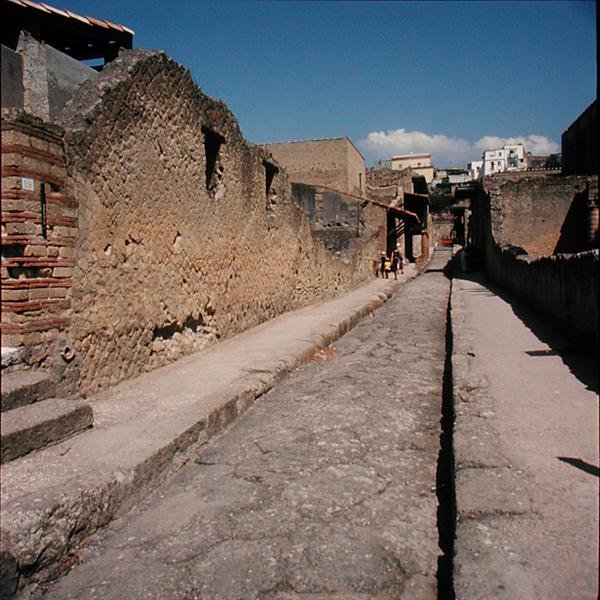 Decumanus Inferior by Roman Roman