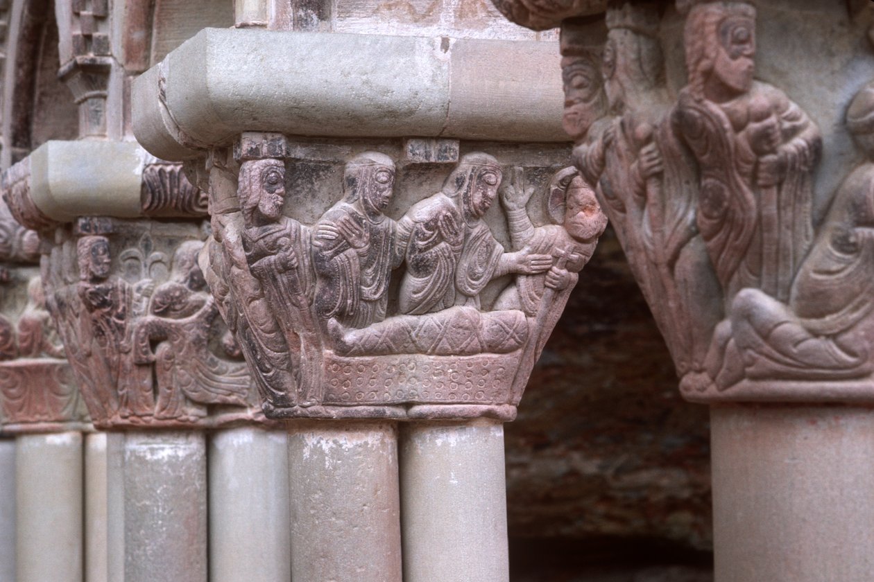 Arcade capital depicting the Raising of Lazarus by Spanish School