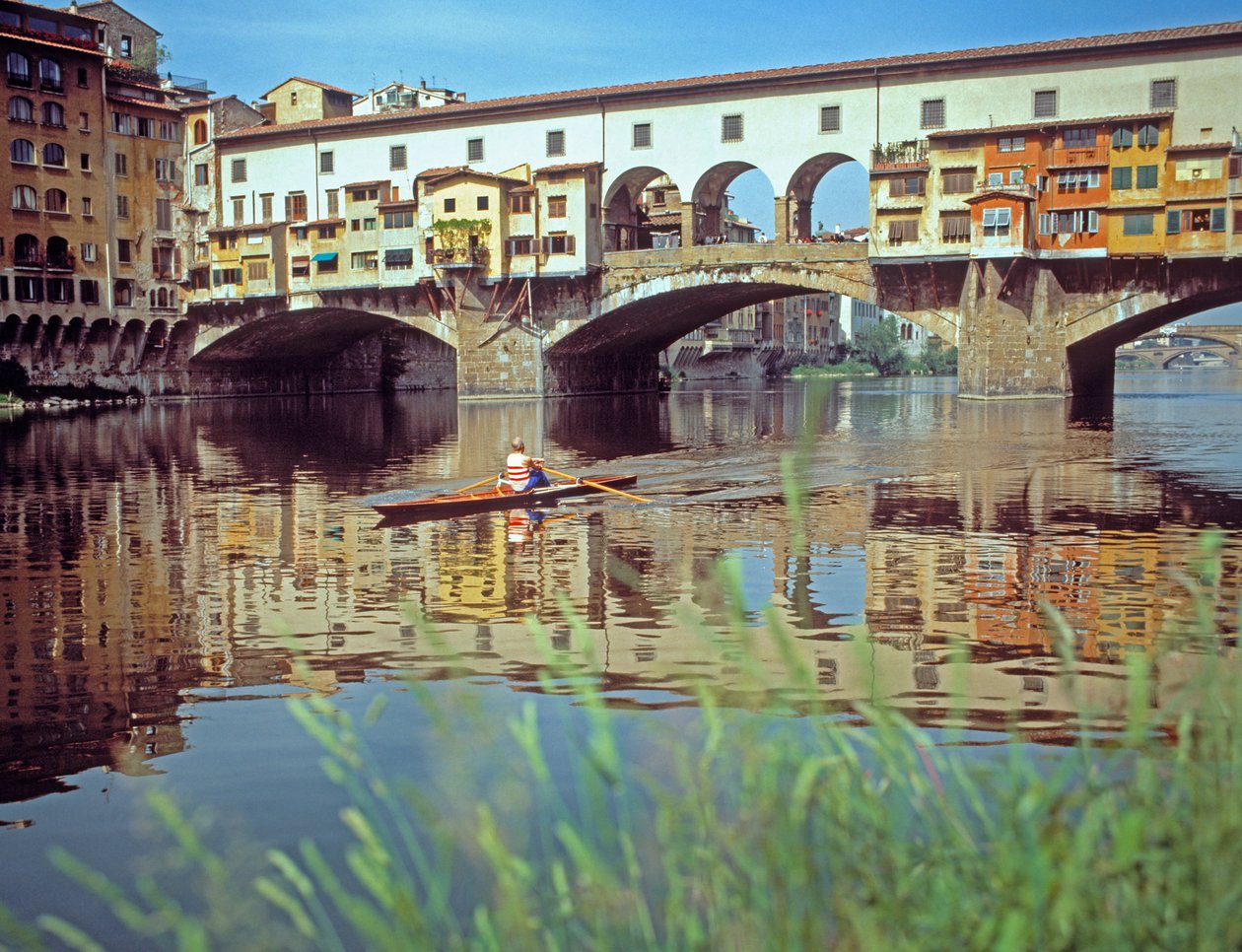 The Ponte Vecchio, built in 1345 by Taddeo Gaddi