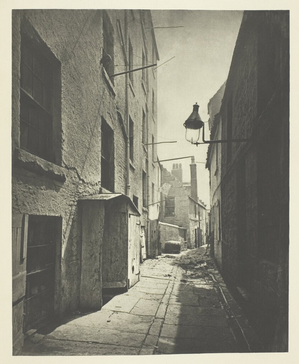 Close No. 157 Bridgegate by Thomas Annan