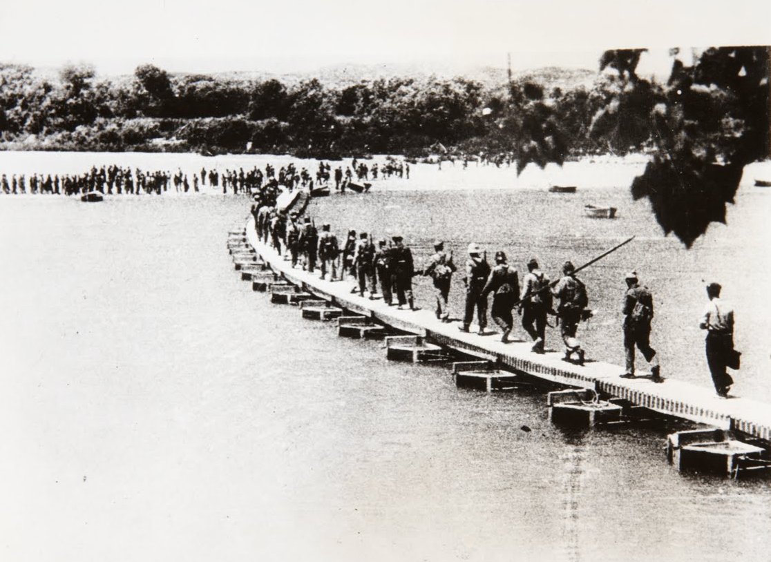 Forces of the Spanish Government Crossing the Ebro by Unbekannt Unbekannt