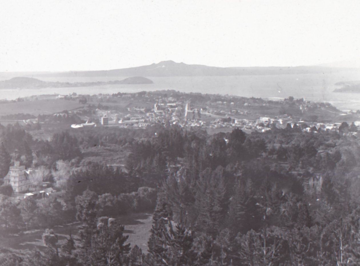 Auckland, from Mount Eden by Unbekannt