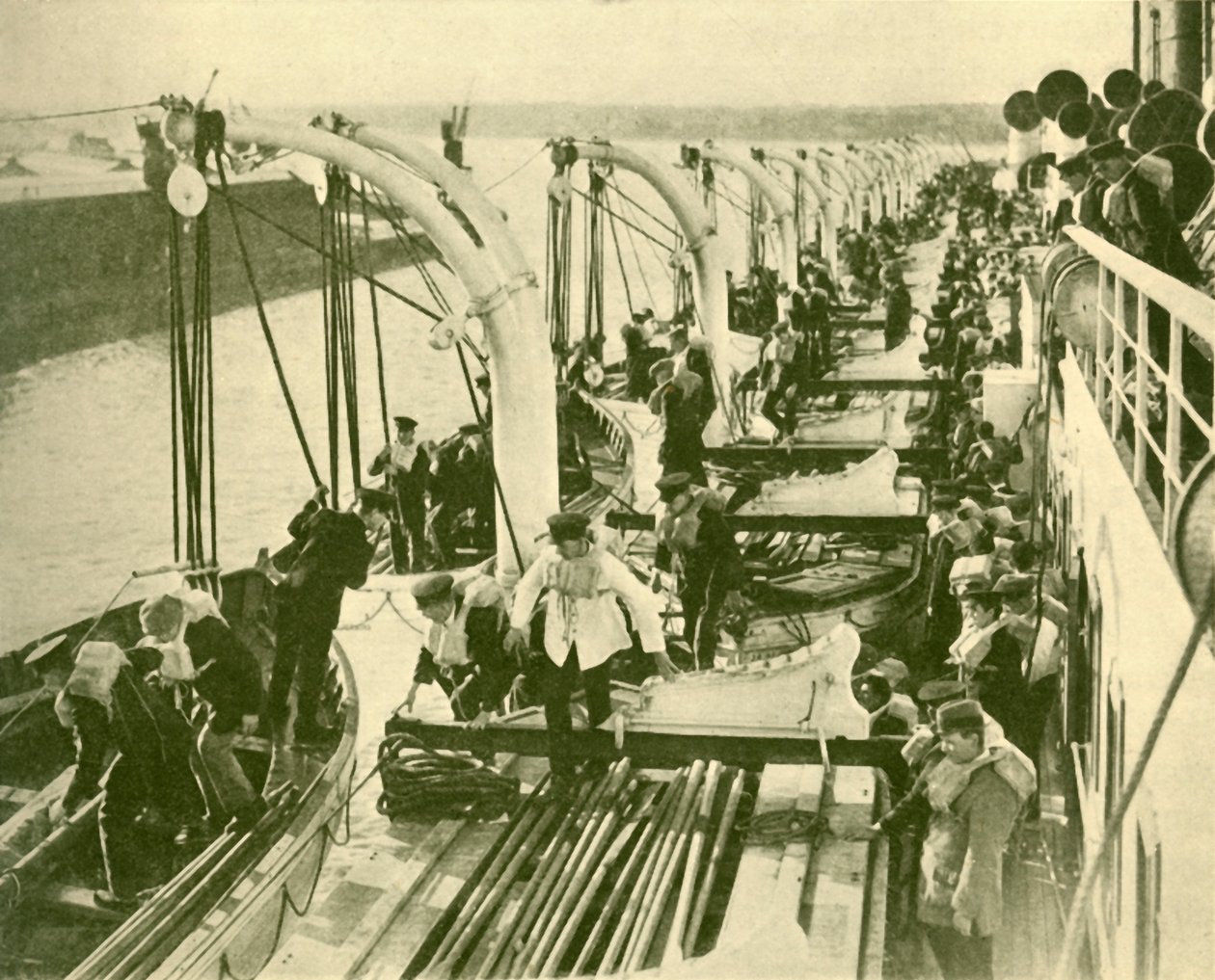 Boat Drill Aboard the Aquitania by Unbekannt