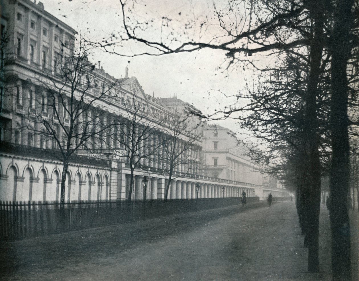 Carlton Hose Terrace by Unbekannt