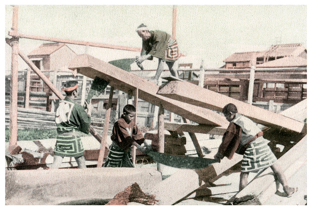 Carpenters at Work, Japan by Unbekannt