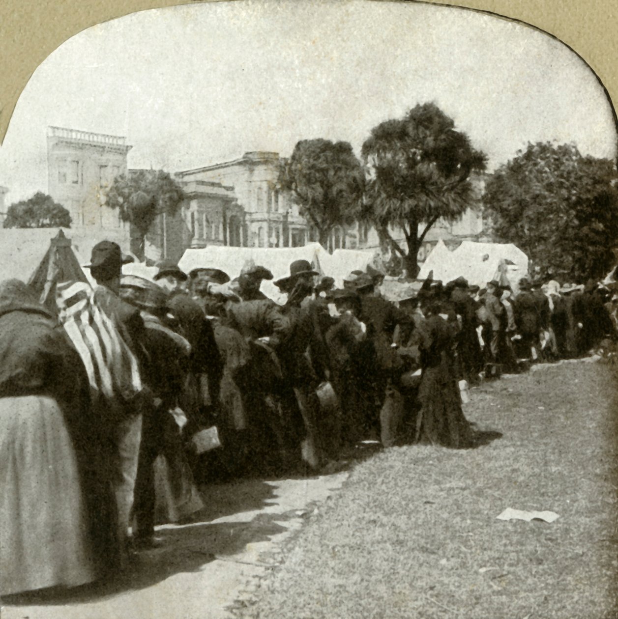 Forming Bread Line at Jefferson Square by Unbekannt