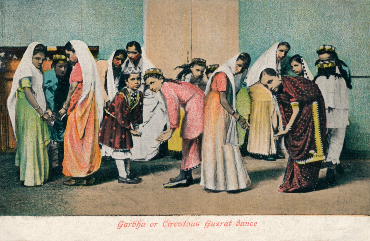 Garbha or Circutous Gurzat dance by Unbekannt