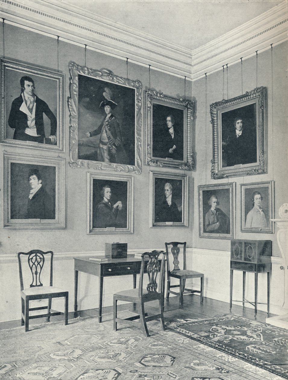 Leaving Portraits in the Drawing-Room by Unbekannt