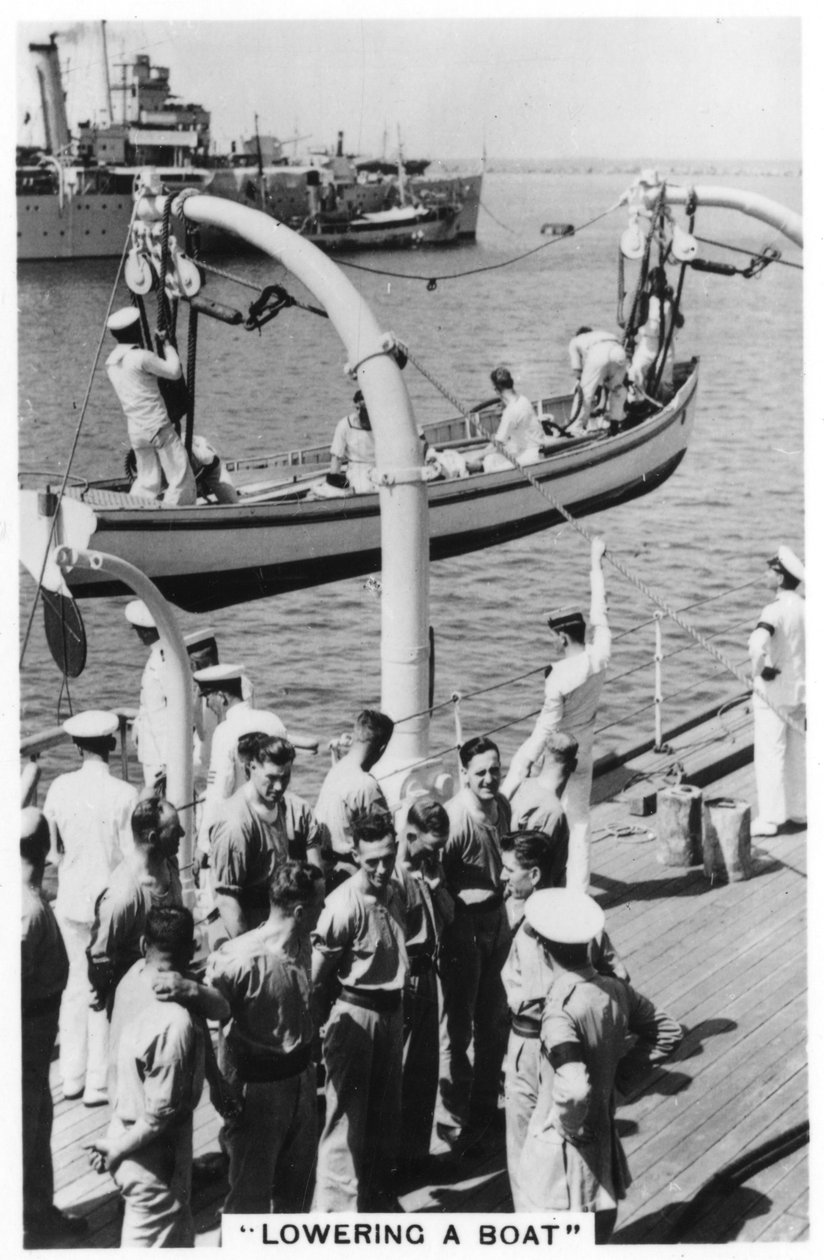 Lowering a boat, HMS Devonshire by Unbekannt