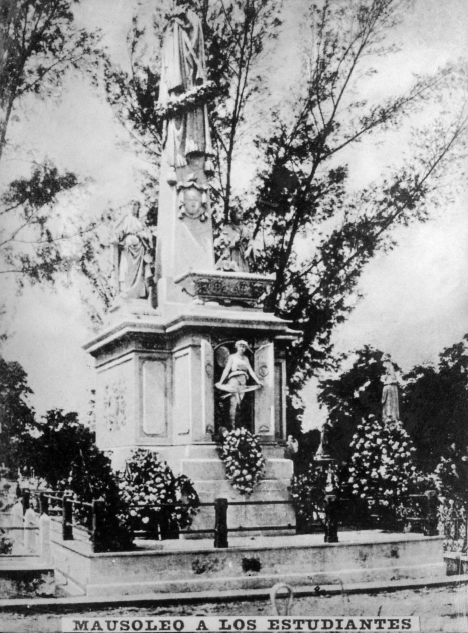 Mausoleum to the Executed Medical Students, 1890, 1902s by Unbekannt