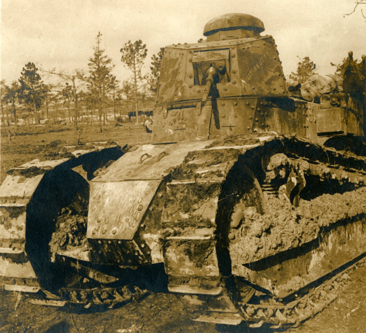 Renault Tank, c1914-c1918 by Unbekannt