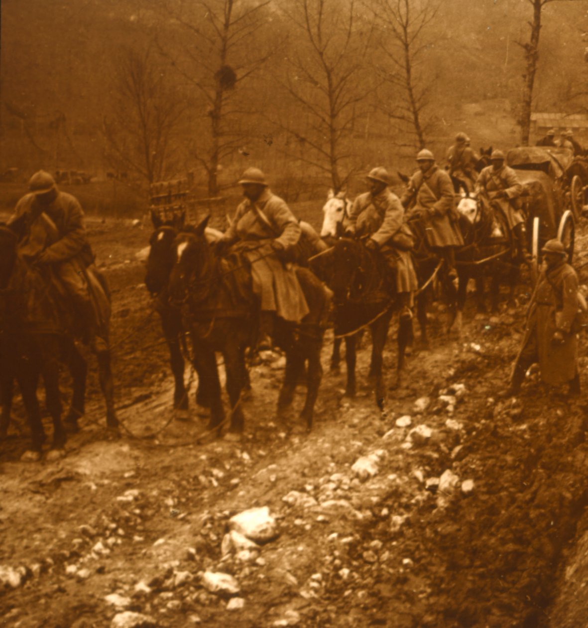 Soldiers on the move, c1914-c1918 by Unbekannt
