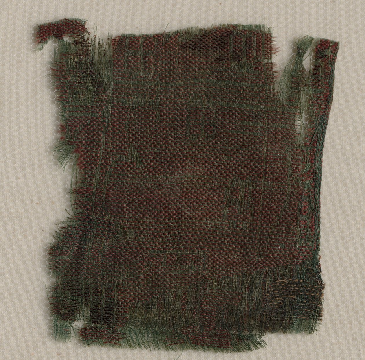 Three Fragments of Italian Gothic Silk, 1300s by Unbekannt