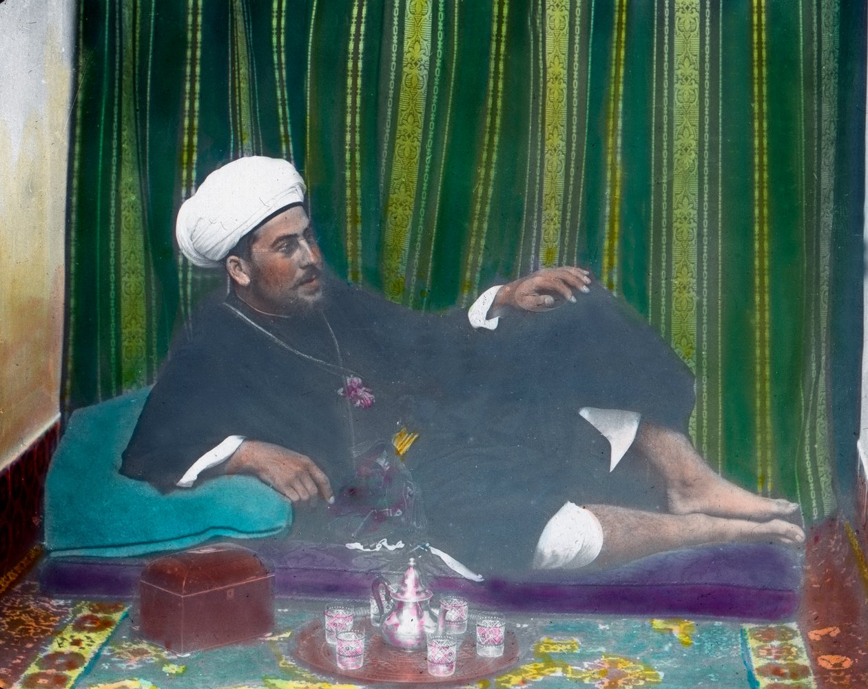 Arab Having Tea by Unbekannter Künstler