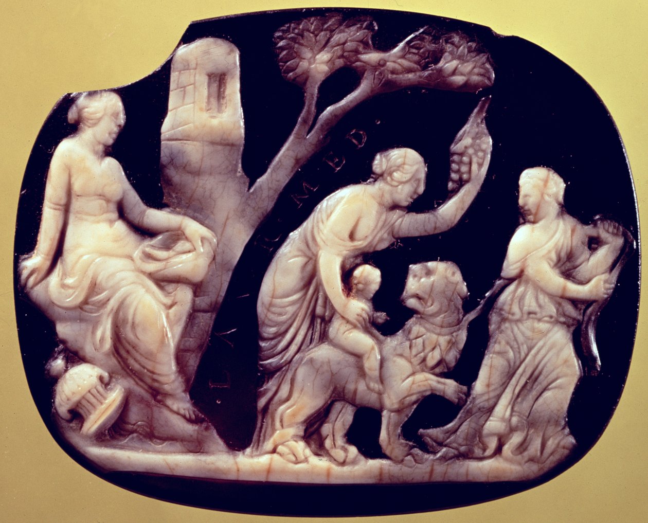 Cameo of the childhood of Dionysus by Unbekannt